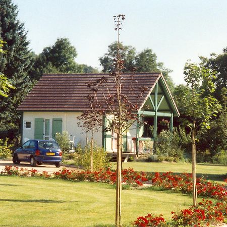 Village-Chalets Le Ru Du Pre Deux Rivieres Екстер'єр фото