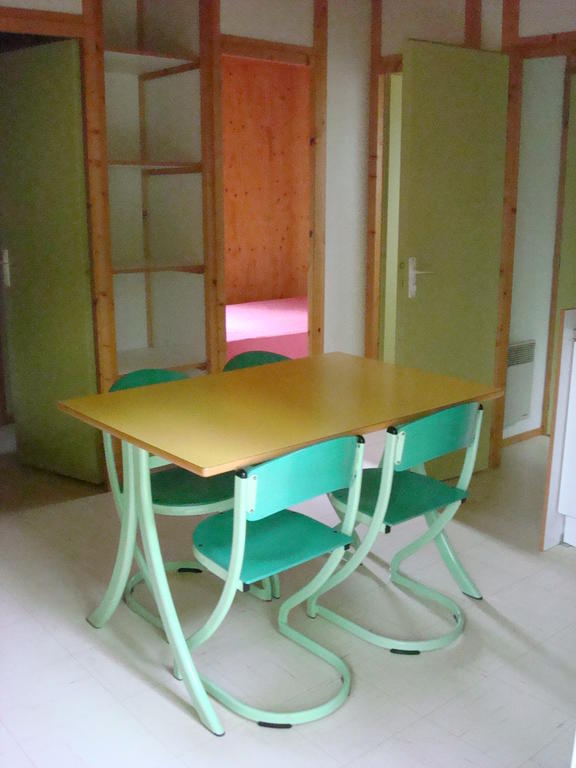 Village-Chalets Le Ru Du Pre Deux Rivieres Номер фото